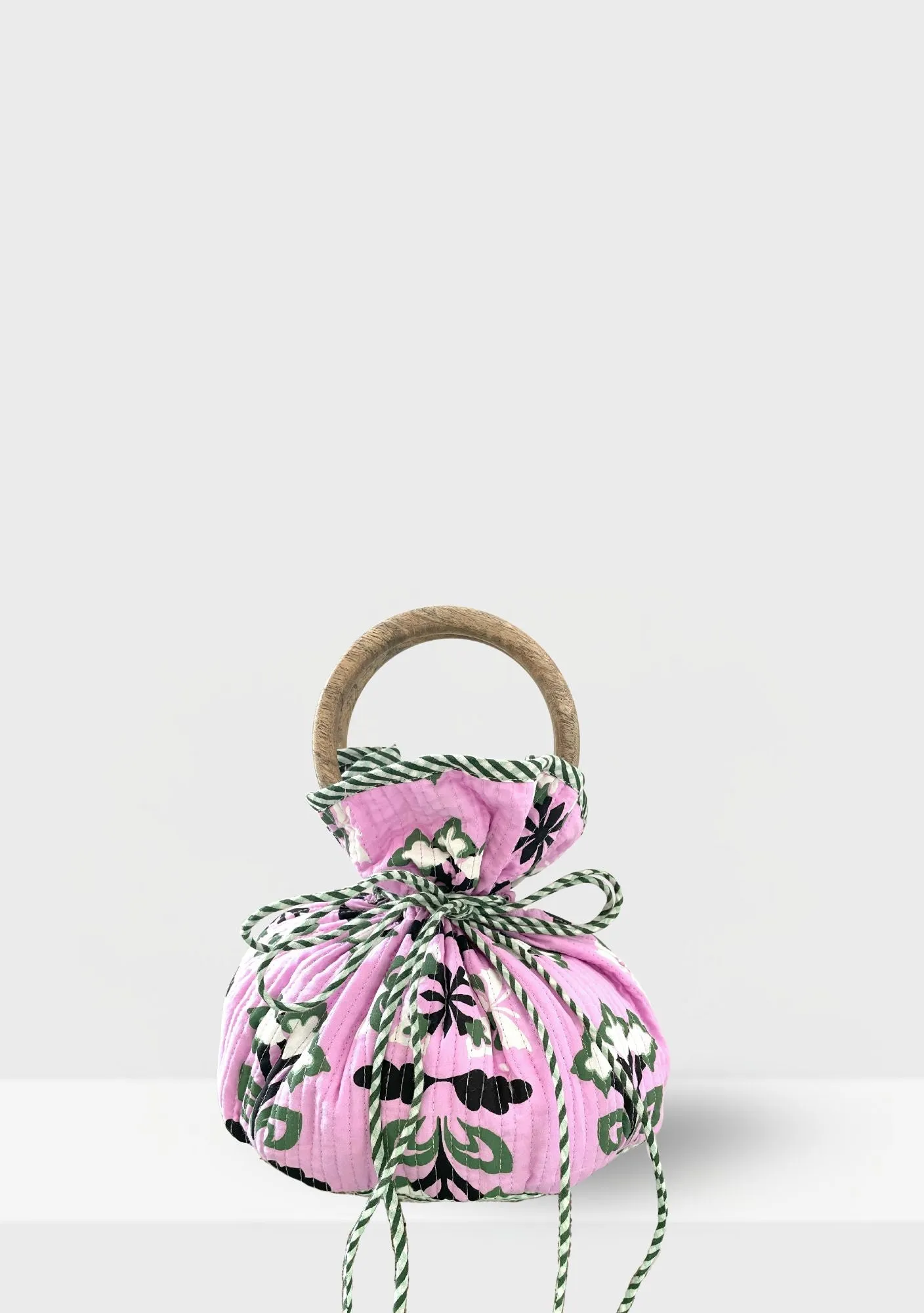 1398 Bella Bucket Bag