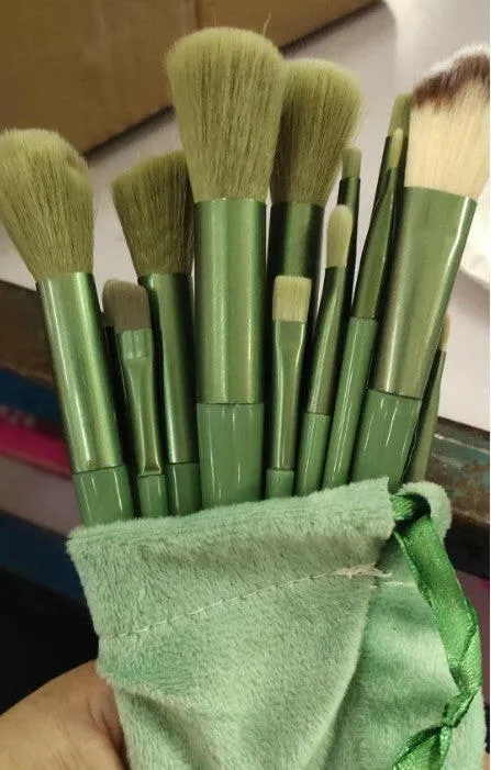 13pcs Makeup Brush Set – Concealer, Blush, Powder, Eyeshadow, Highlighter & Foundation Brushes, Cosmetic Beauty Tools