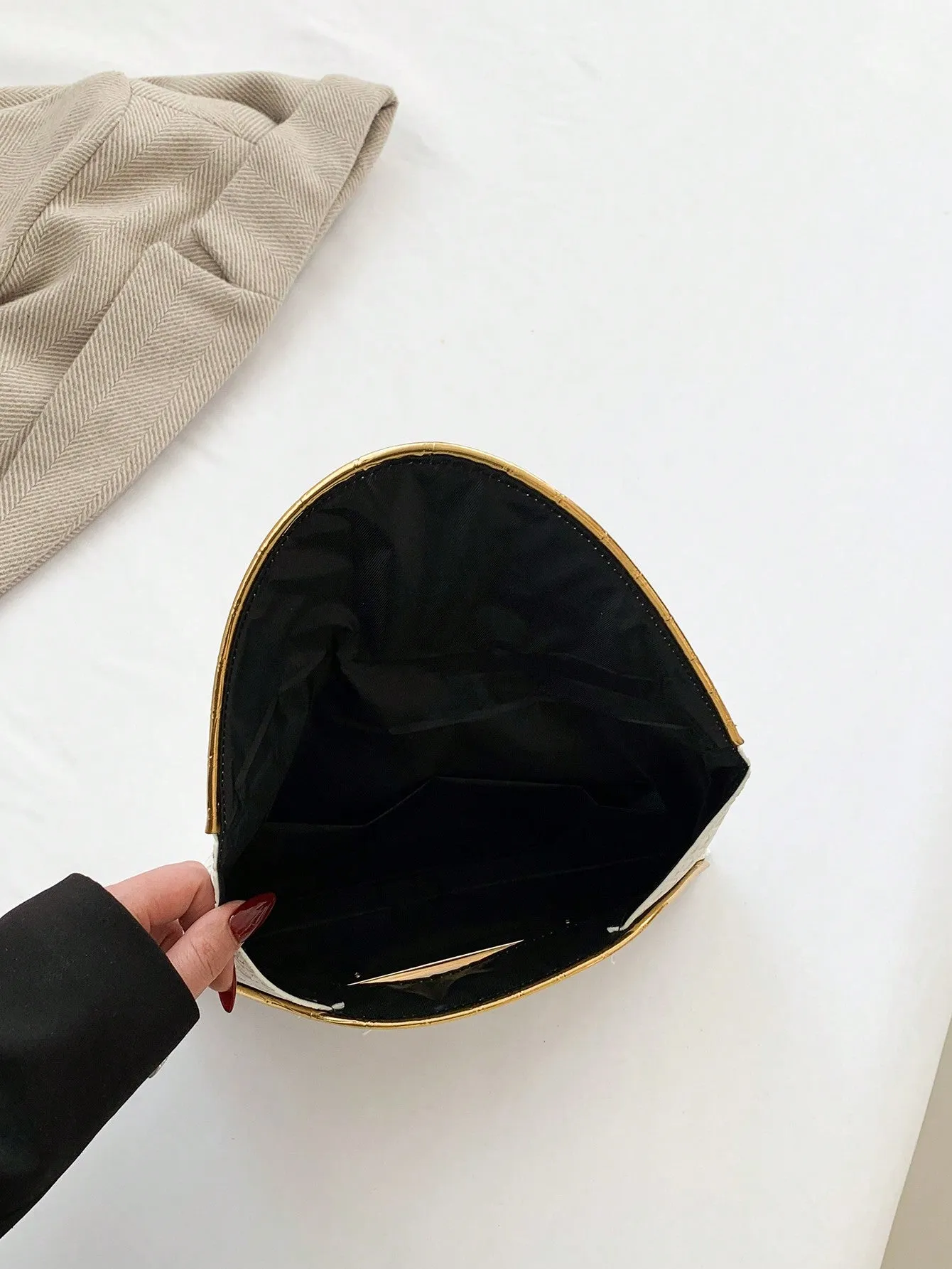 1pc Solid Color Woven Pu Square Envelope Clutch Bag - FD ⚡