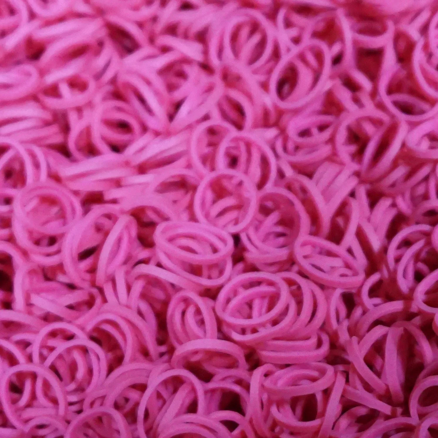 Amelia Beauty | 1/2in, 500ct Elastic Rubber Band Pony Tail Holders | Made in USA | Dozen Pack