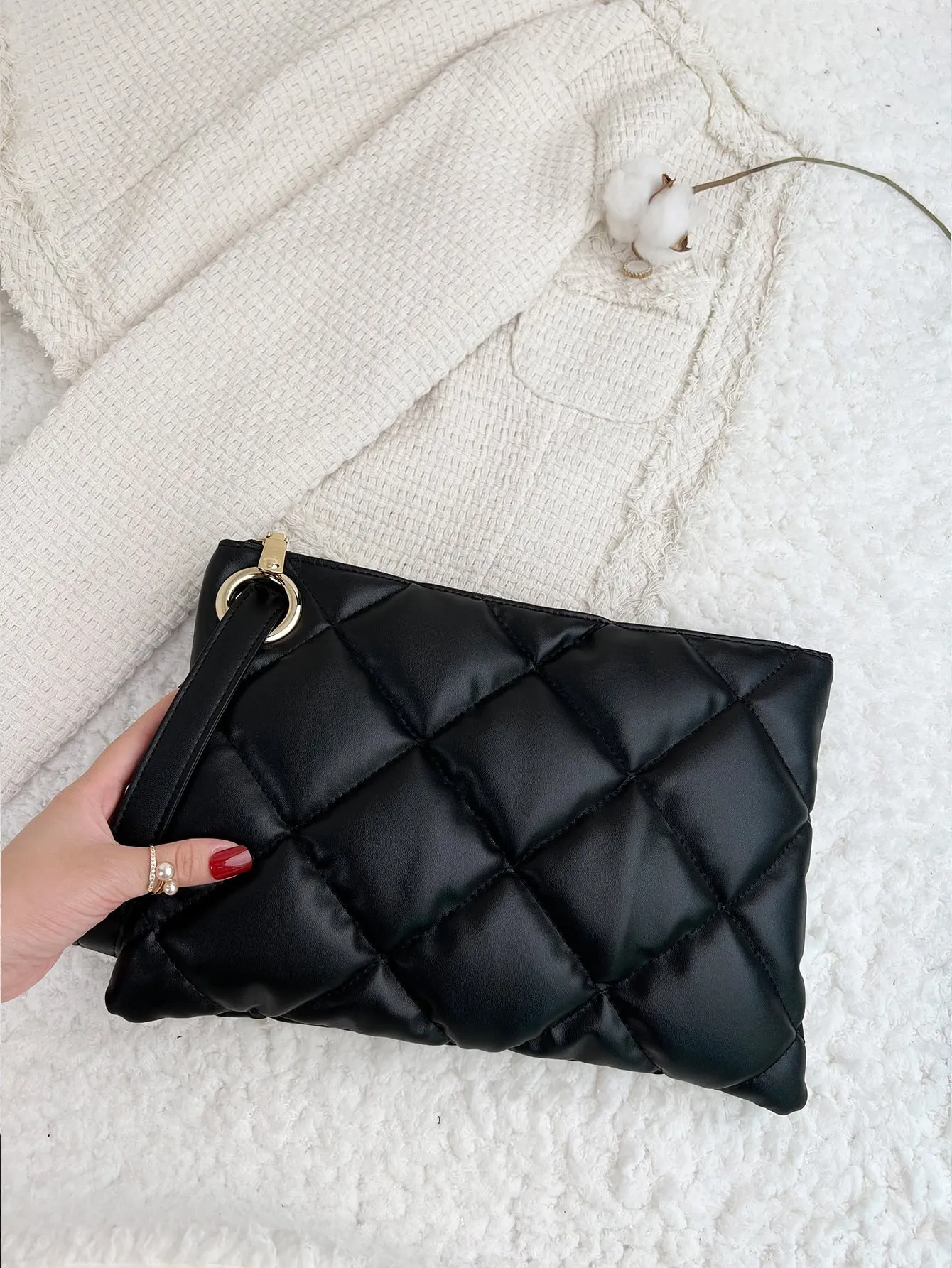 Argyle Quilted Square Bag - Black