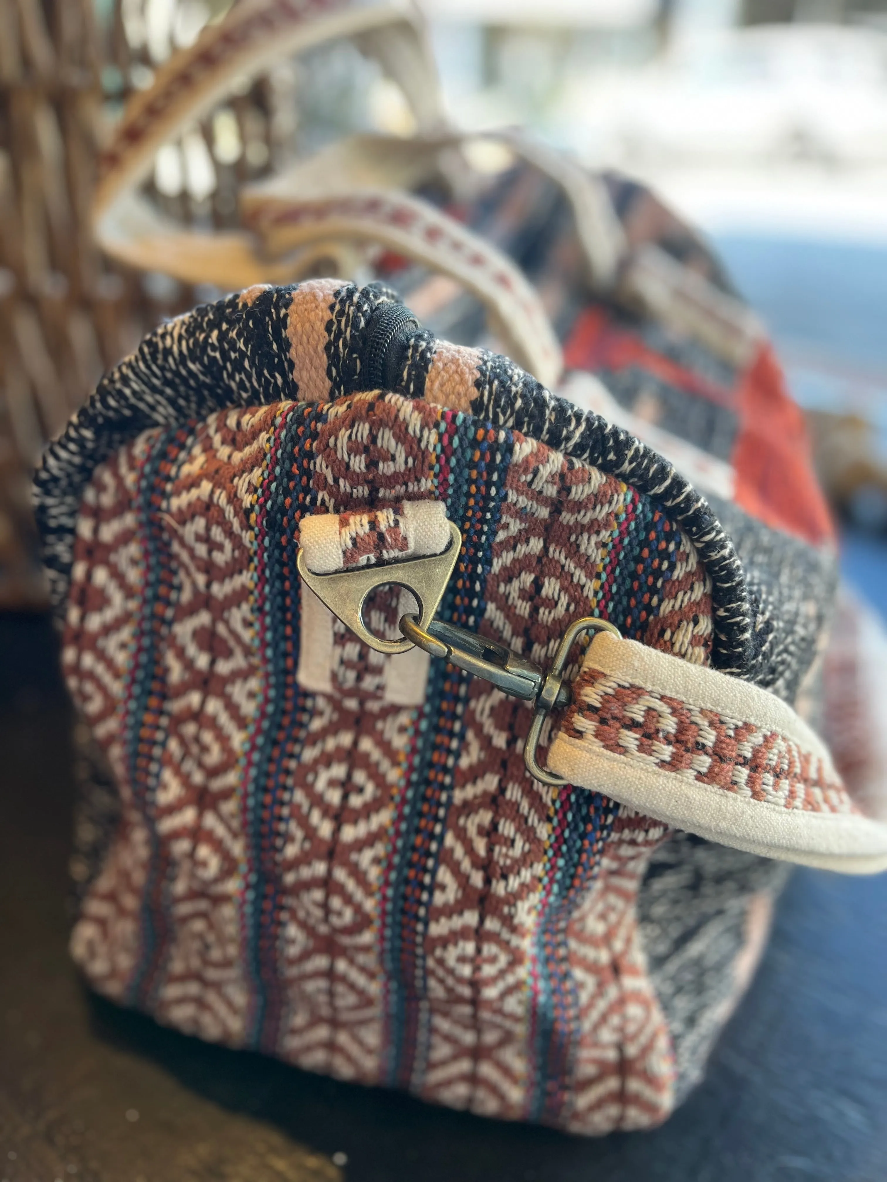 Faded Aztec Print Duffle Bag - Black/Red