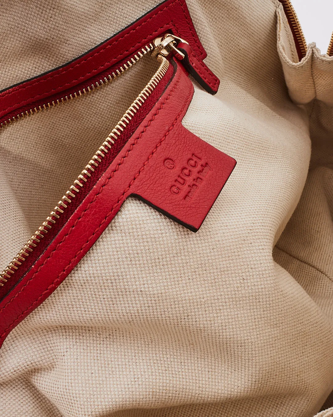 Gucci Beige/Red GG Supreme Top Handle Tote