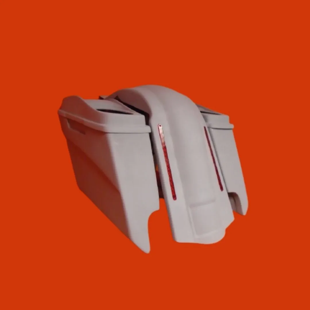 Harley Davidson 5" Heritage Softail Extended Saddlebags Dual 6 X 9 Speaker Lids   LED Fender Dual Cutouts
