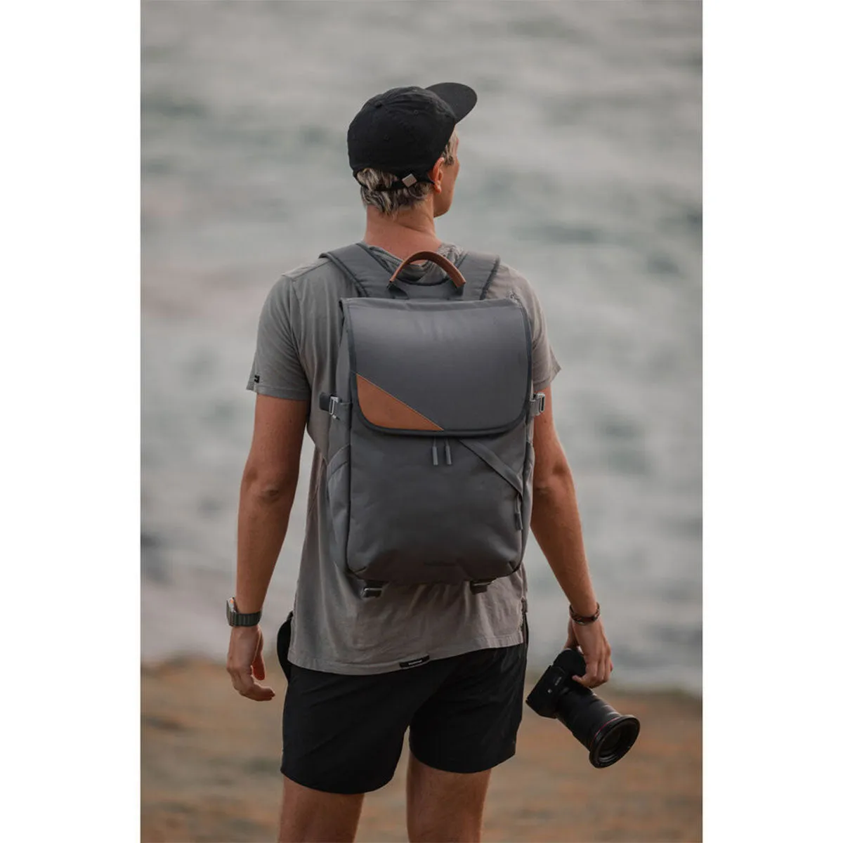 Holdland Original Backpack (Graphite, 28L)