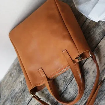 Isla Waterproof Handbag – Durable Elegance for Everyday