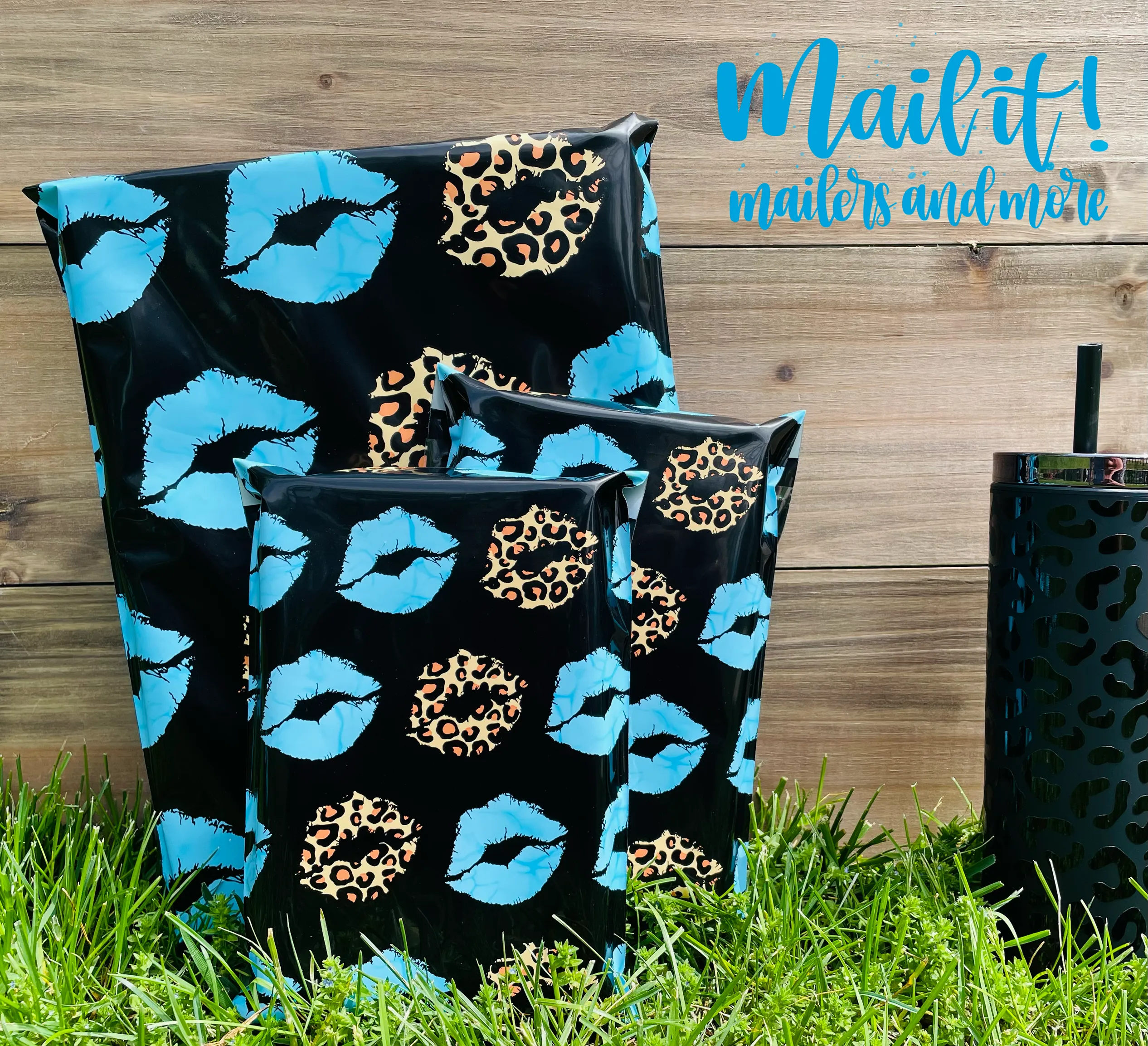Leopard turquoise lips 6x9 premium poly mailers