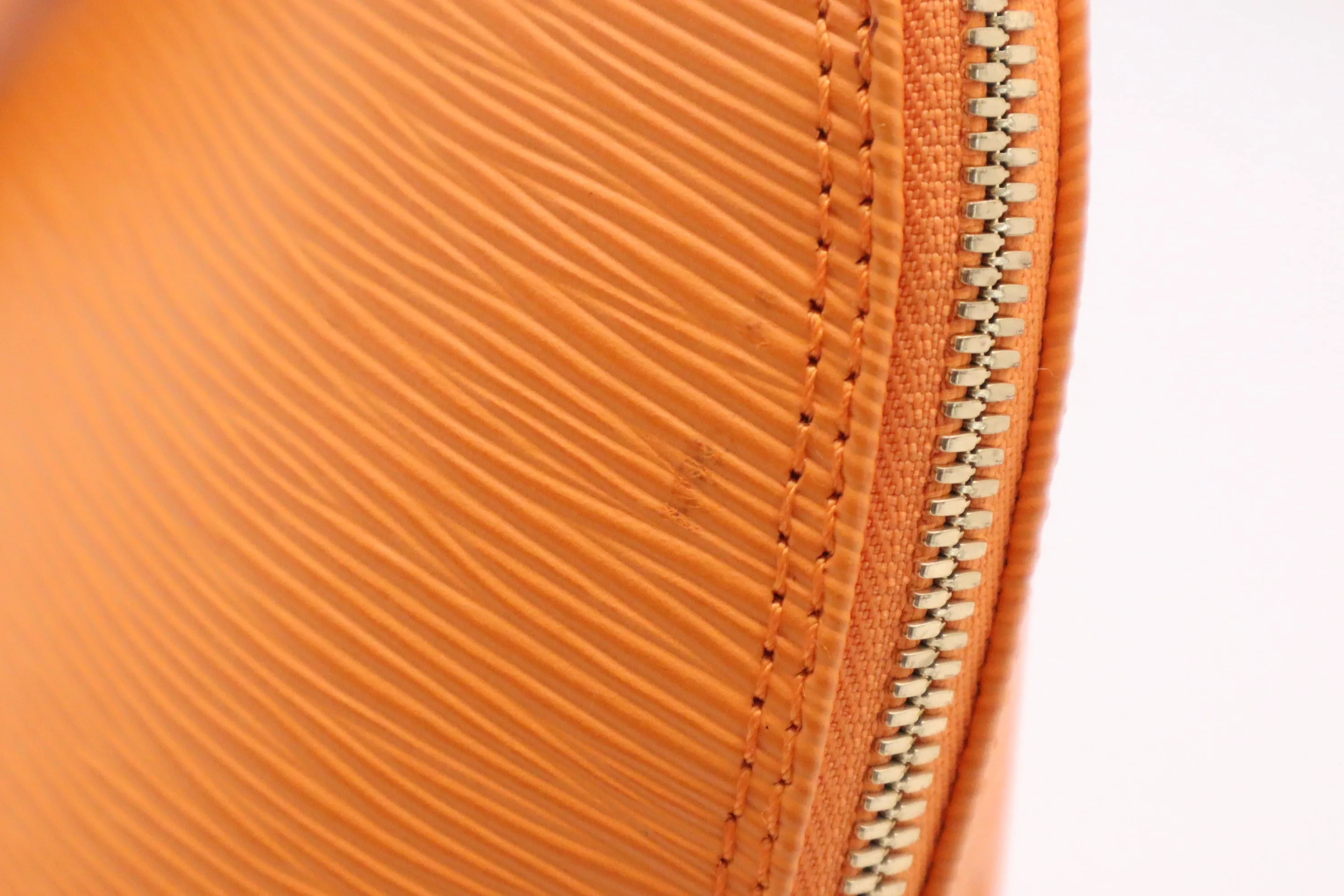 Louis Vuitton Alma PM in Mandarin Epi Leather