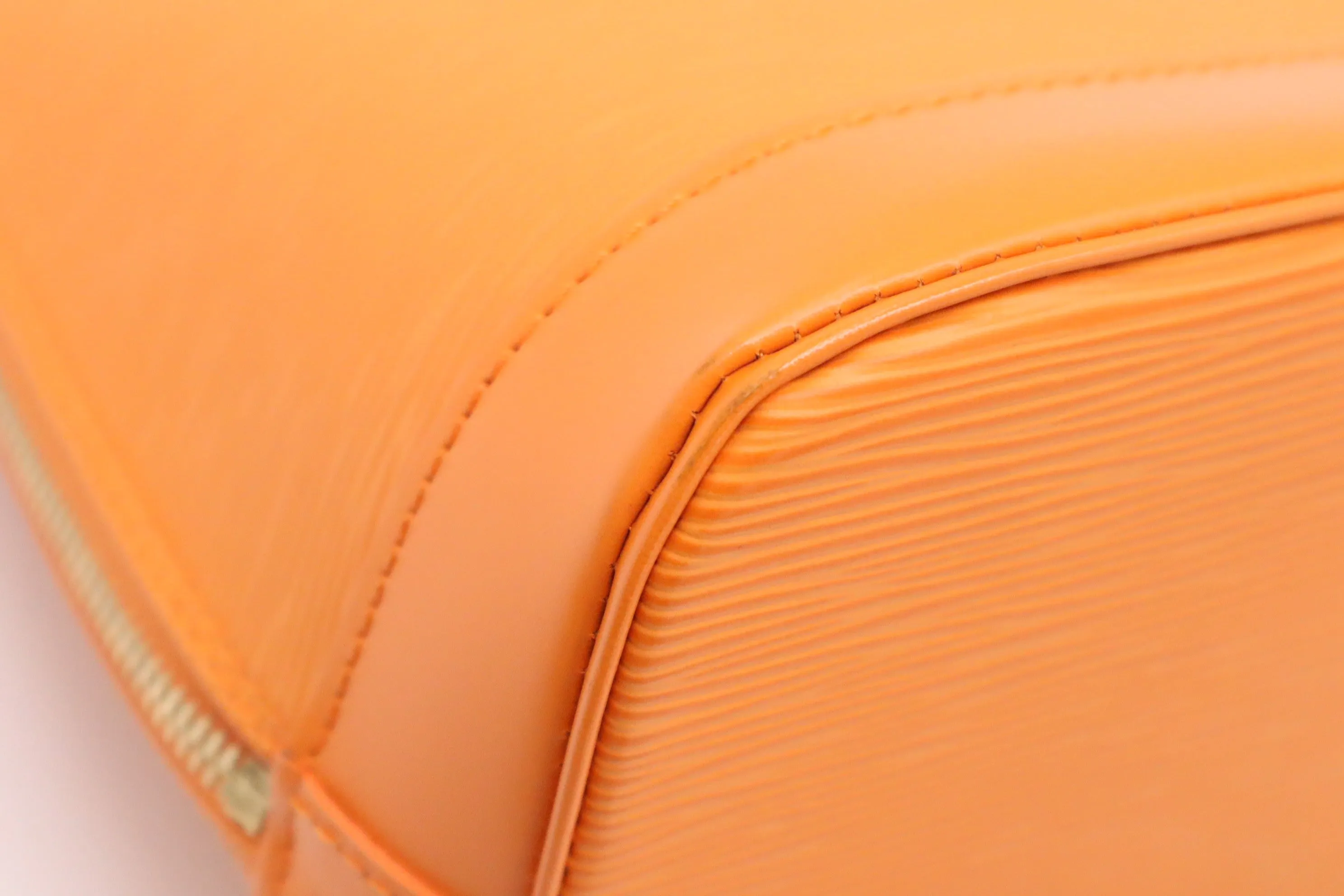Louis Vuitton Alma PM in Mandarin Epi Leather