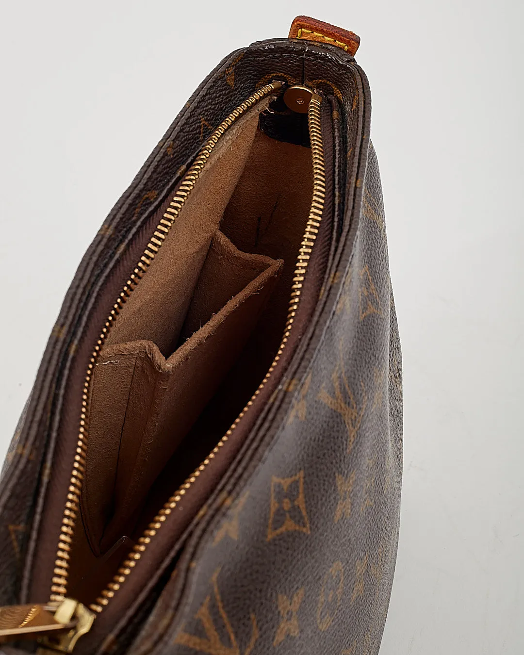 Louis Vuitton Monogram Canvas Looping MM Shoulder Bag