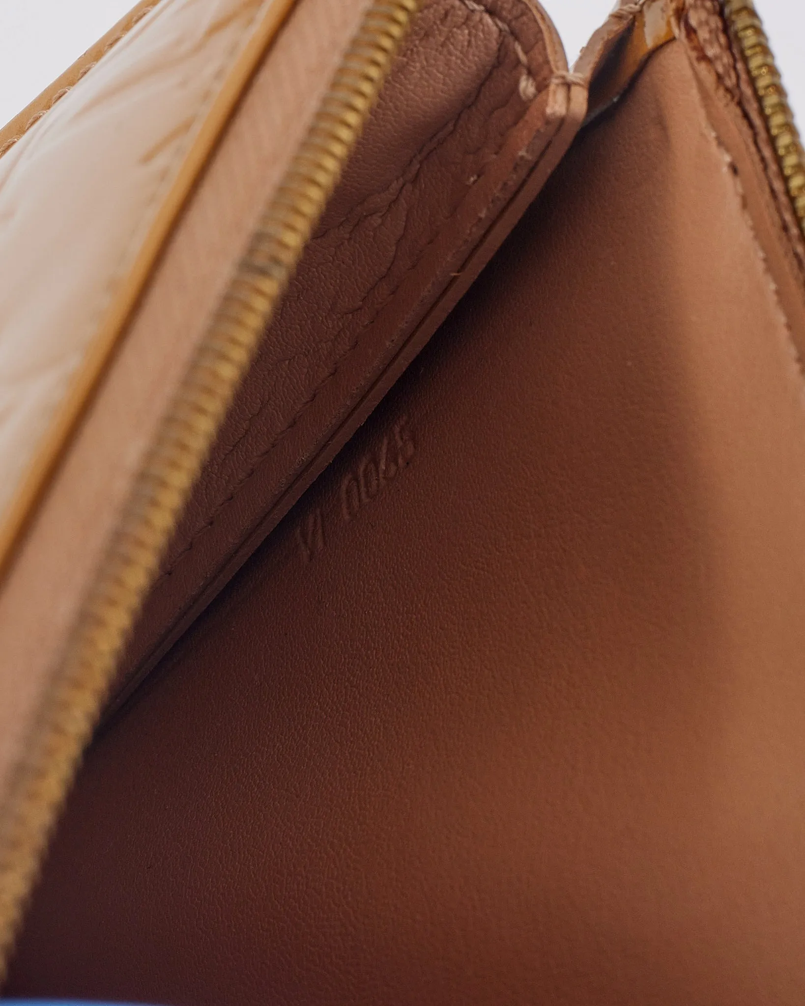 Louis Vuitton Vernis Monogram Lexington Pochette Shoulder Bag