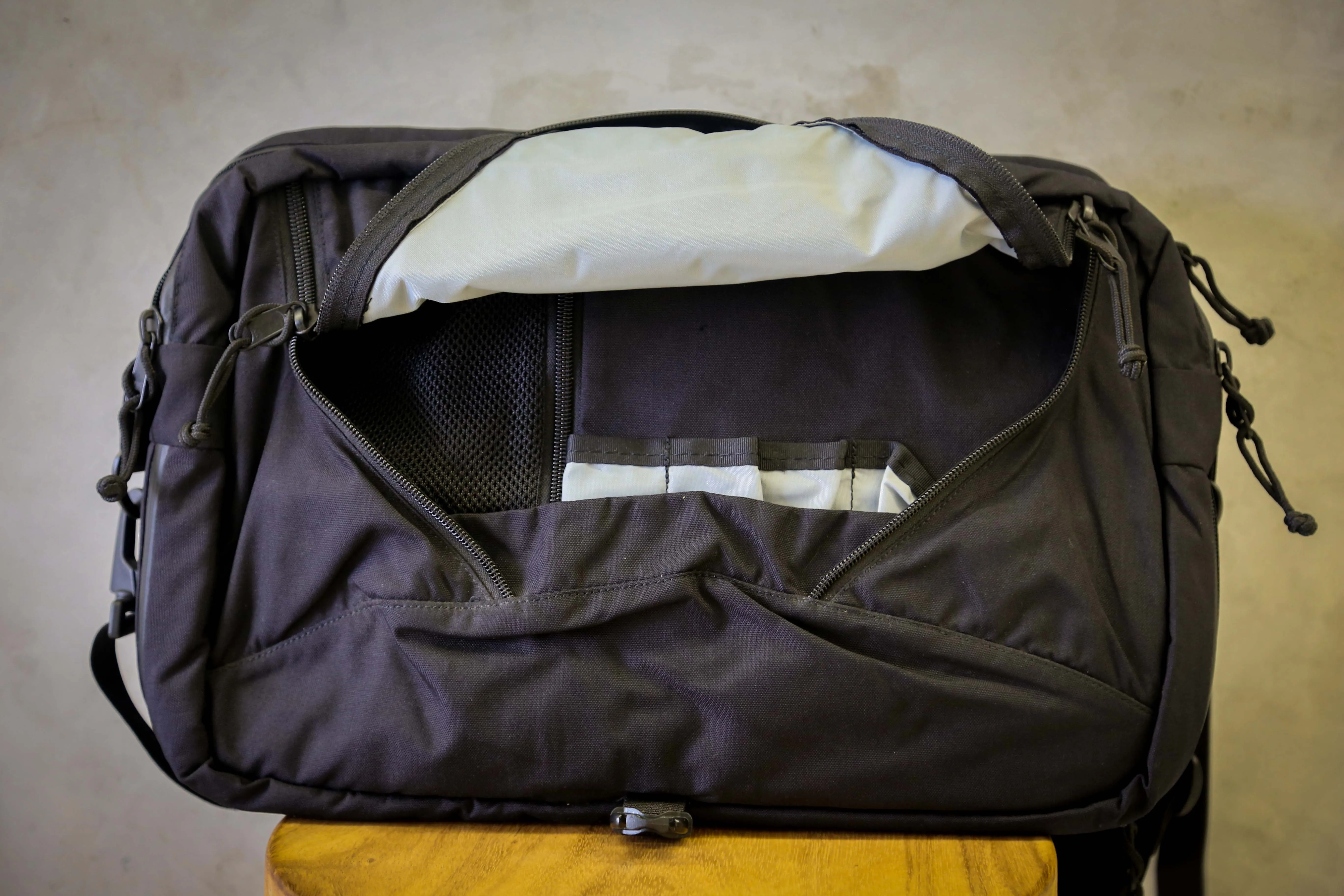 Mystery Ranch 3 Way Briefcase Expandable