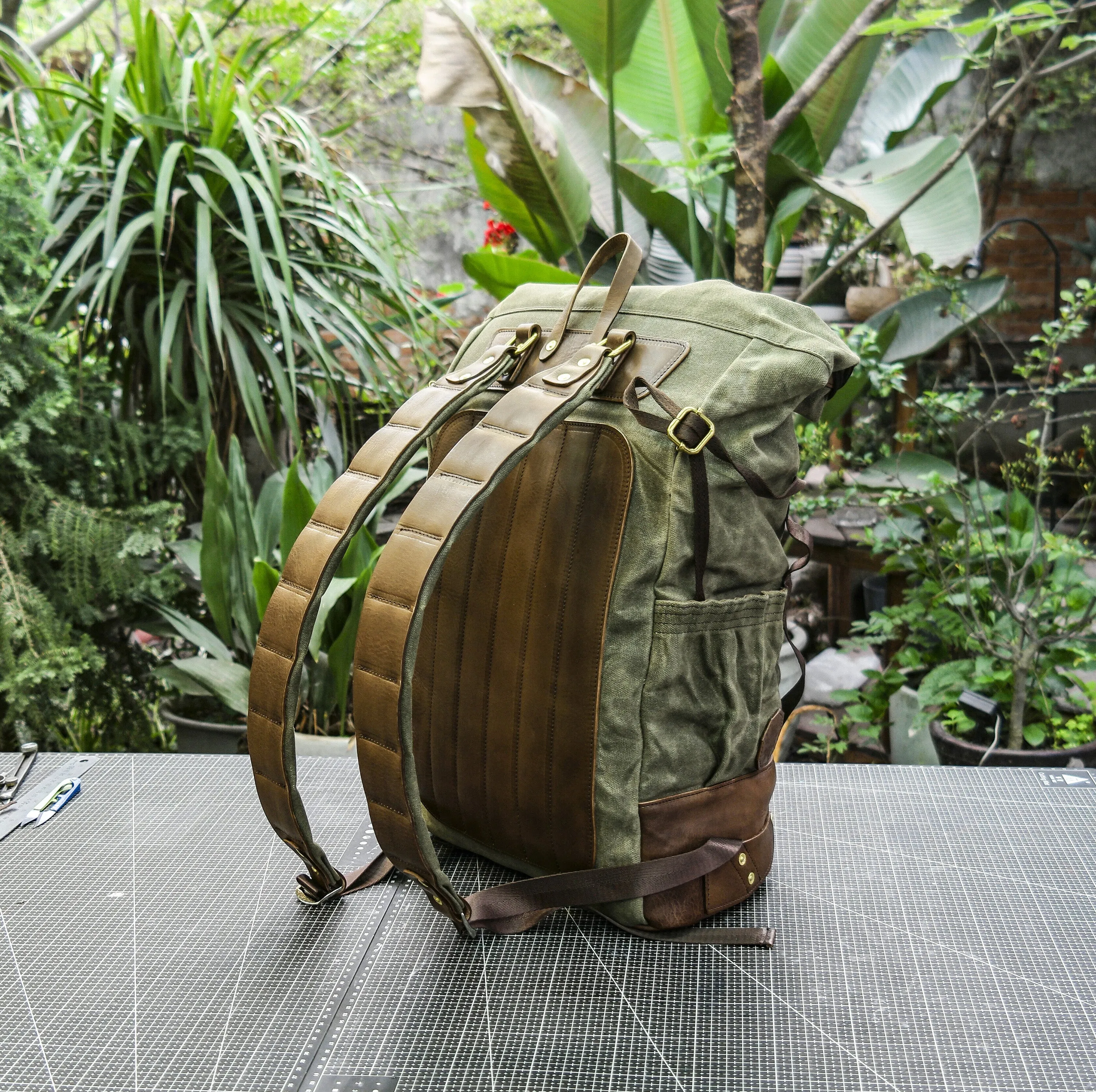 Retro oil wax canvas backpack - backpack travel, cycling backpack, motorcycle travel