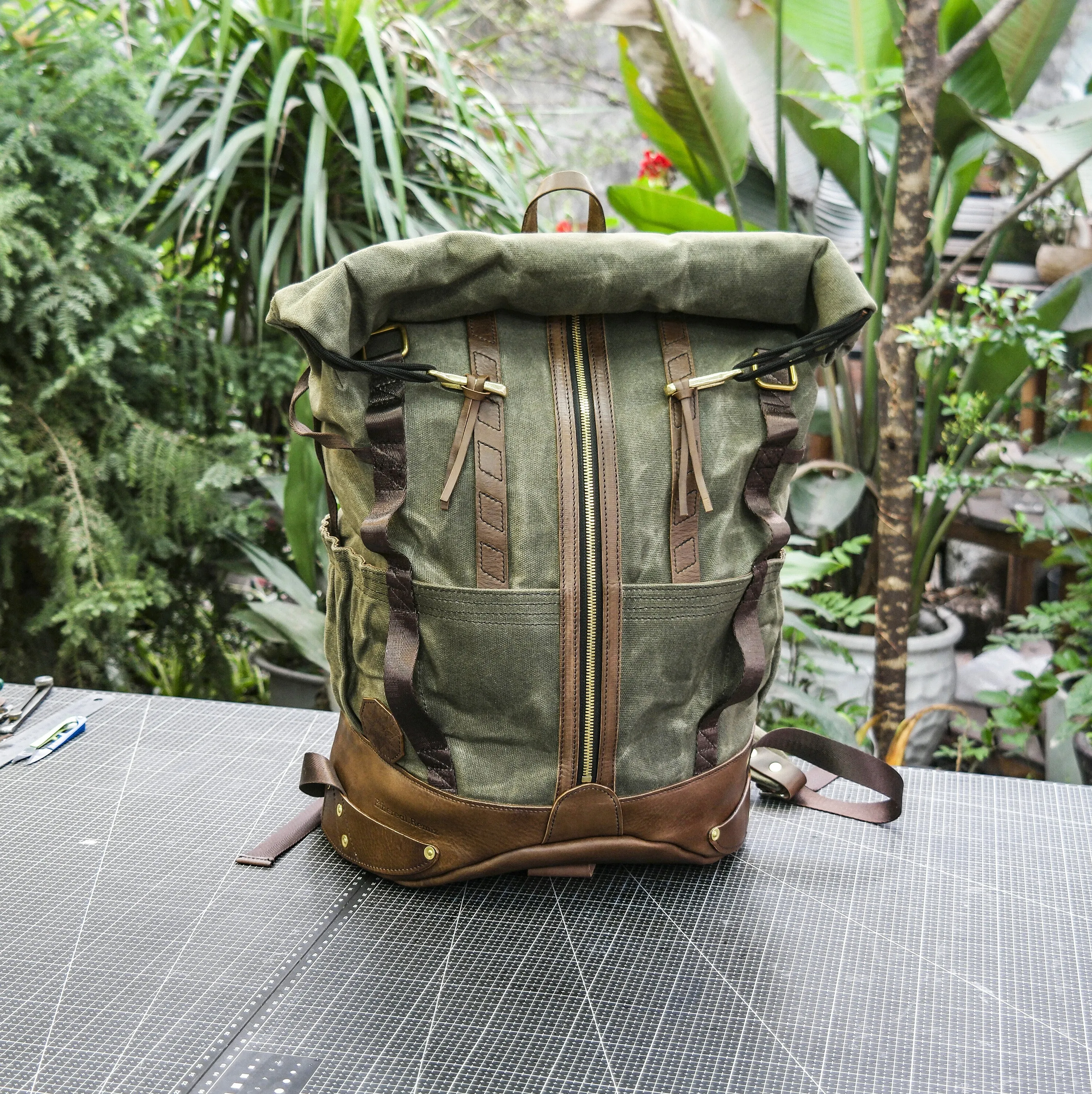 Retro oil wax canvas backpack - backpack travel, cycling backpack, motorcycle travel