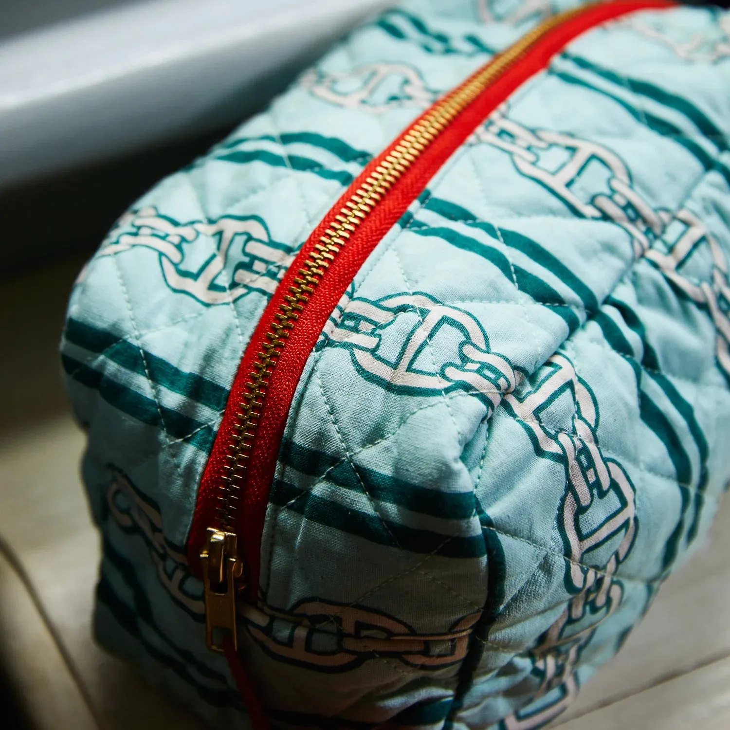 Sage x Clare, Acadia Beauty Bag