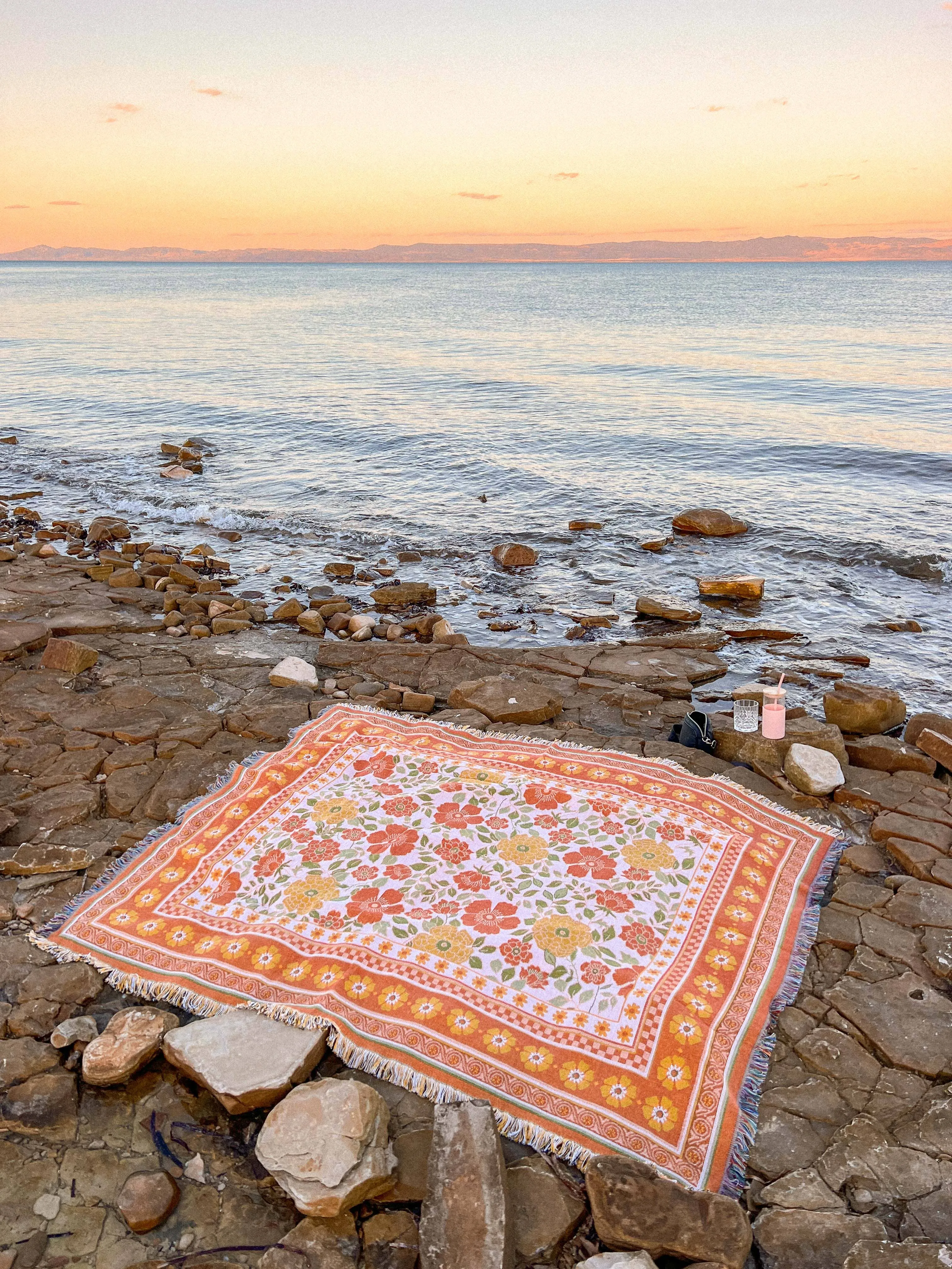 Salty Aura - The Golden Rug: Large