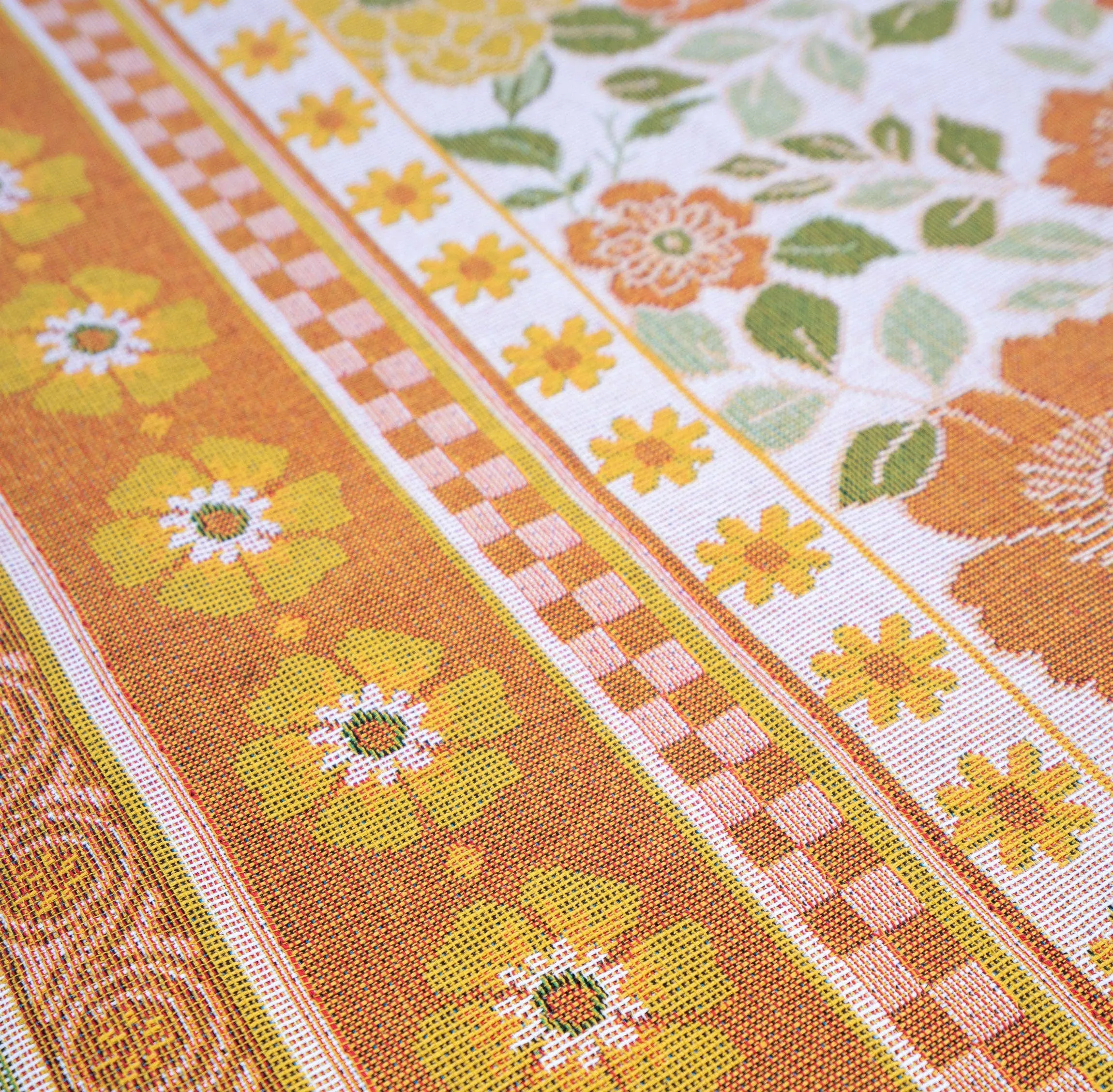 Salty Aura - The Golden Rug: Large