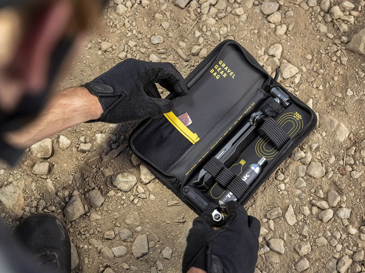 Topeak Frame Bag Gravel Gear bag w/ Power Lever X, Airbooster, Tubi 11 Mini Tool   3pc Tyre repair plugs