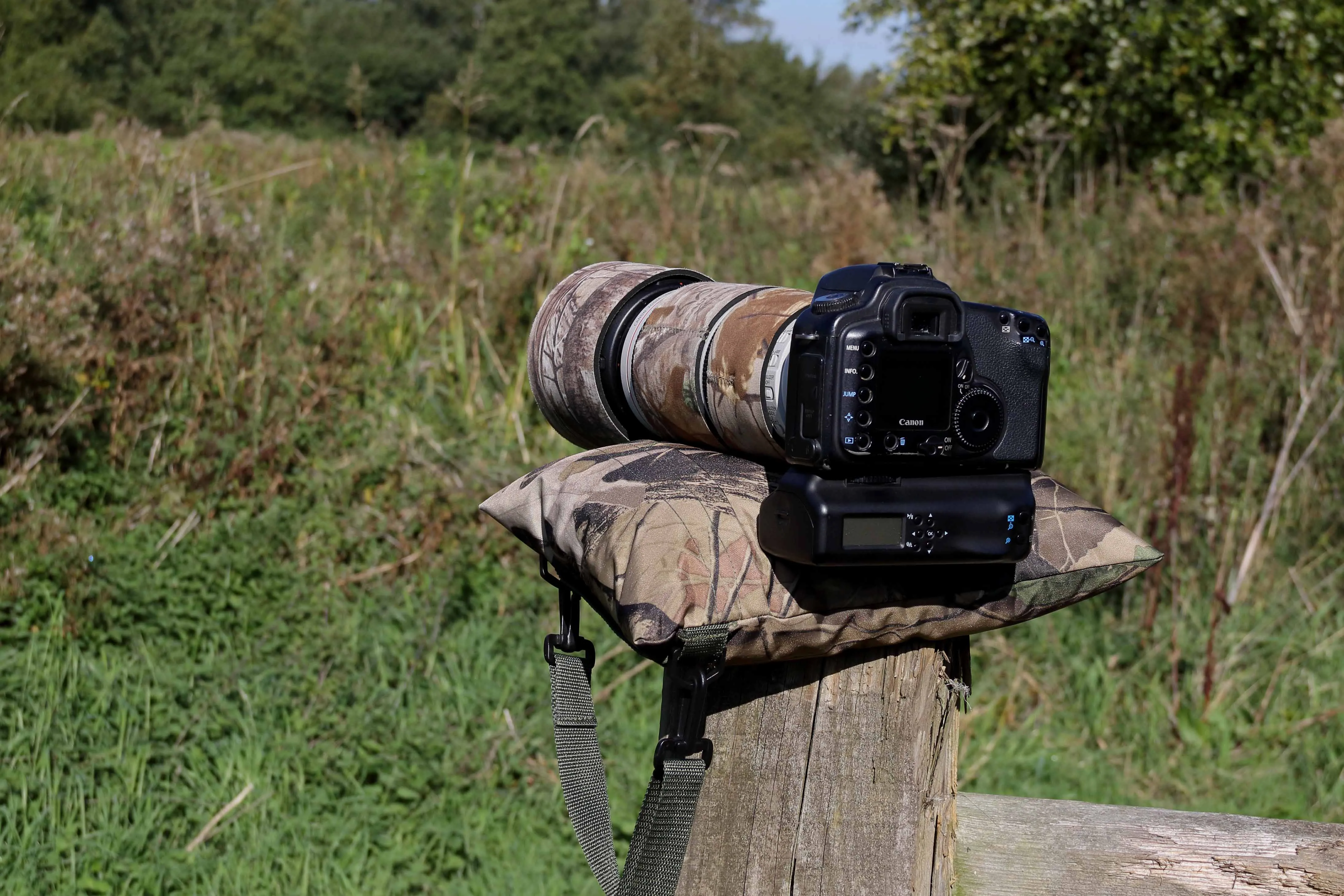 WOODLAND CAMO Waterproof Camera Bean Bag, with Shoulder strap Filled/Unfilled with inside Zip Liner