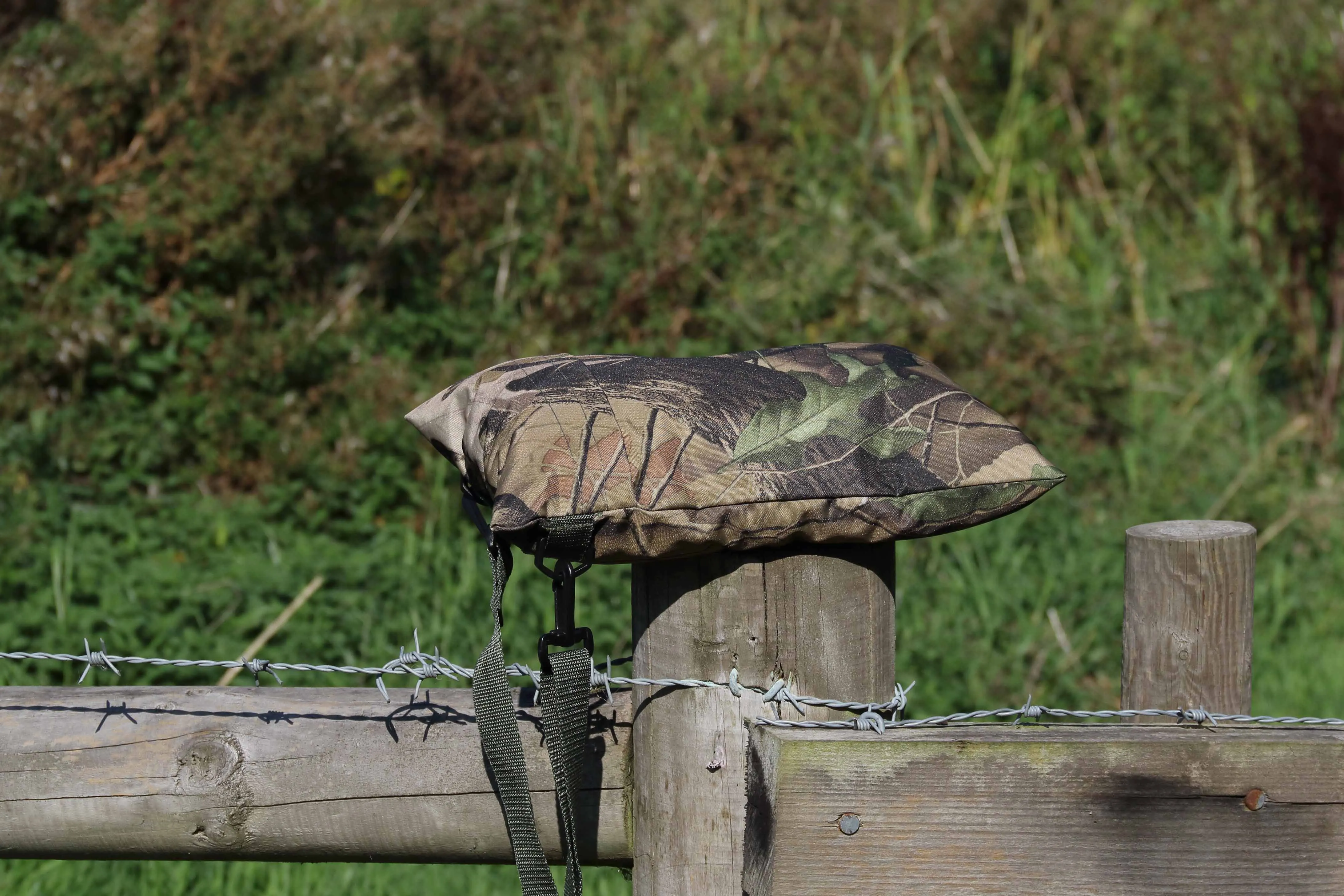 WOODLAND CAMO Waterproof Camera Bean Bag, with Shoulder strap Filled/Unfilled with inside Zip Liner