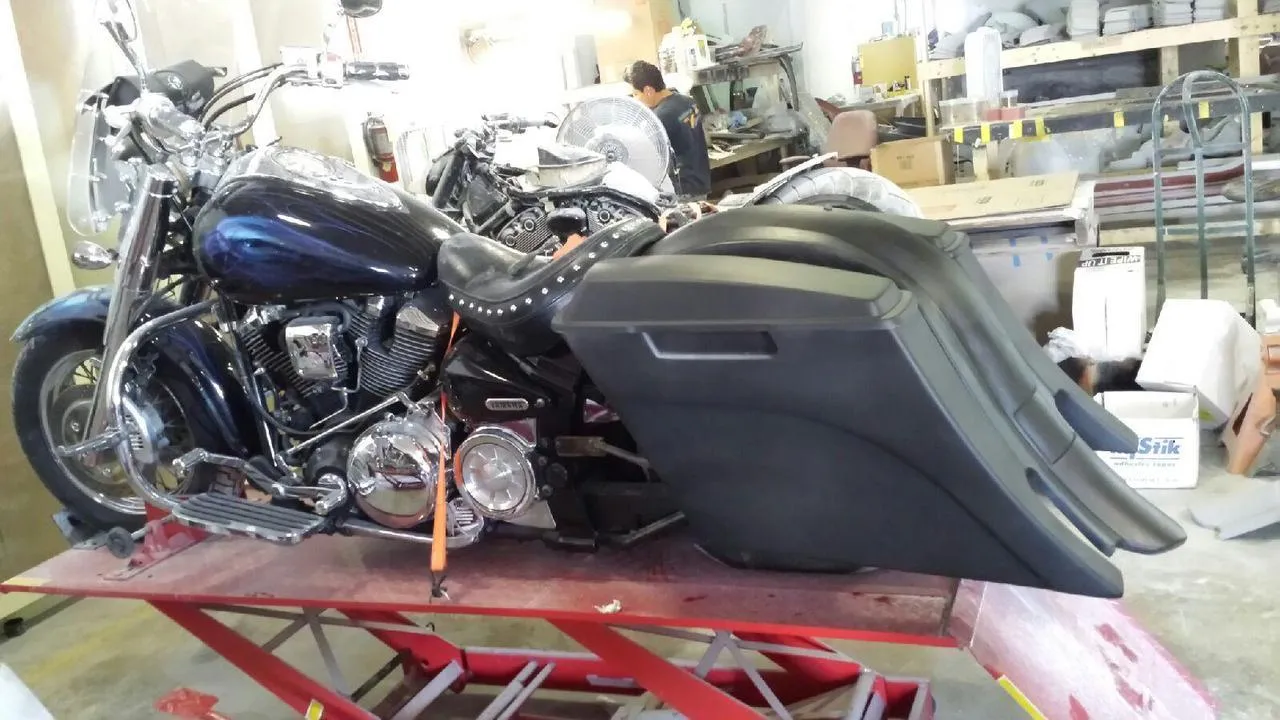 Yamaha Roadstar 6" Extended Stretched Out & Down Bags (1999 - 2007)